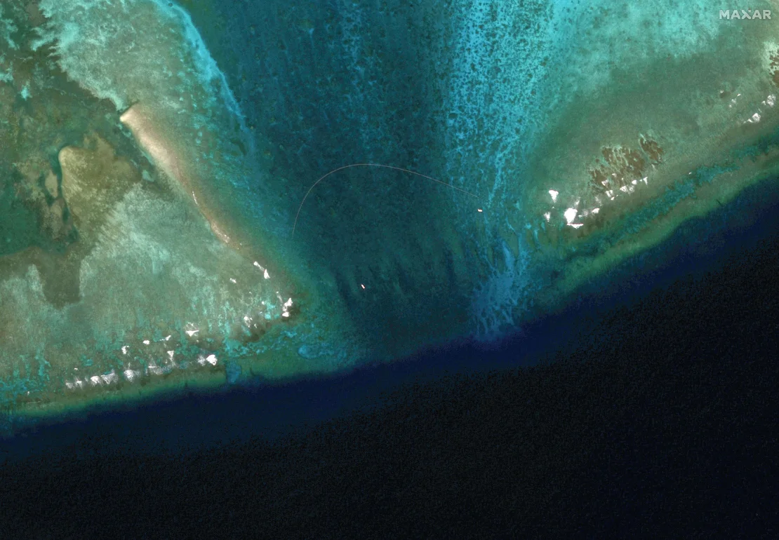 02-floating-barrier-at-entrance-to-scarborough-shoal-22feb2024-wv02