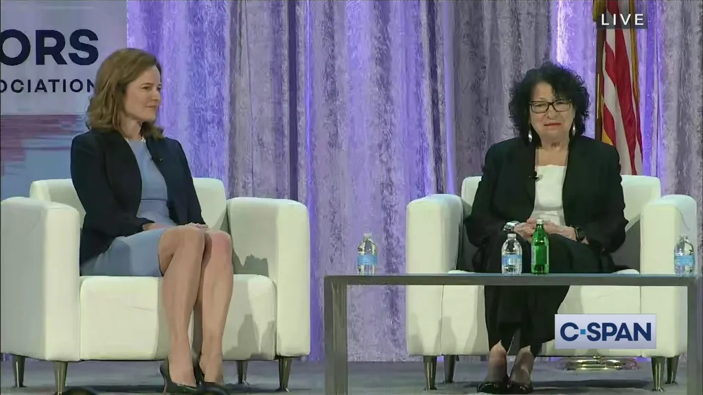 Justices Barrett and Sotomayor