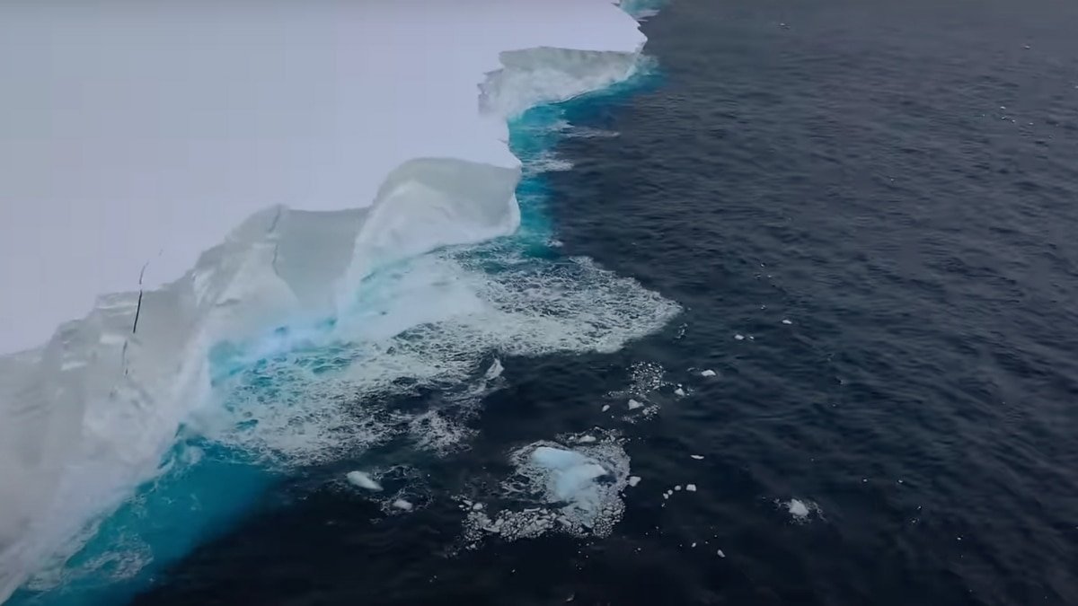 Fears that the world’s biggest iceberg could hit island in the South Atlantic