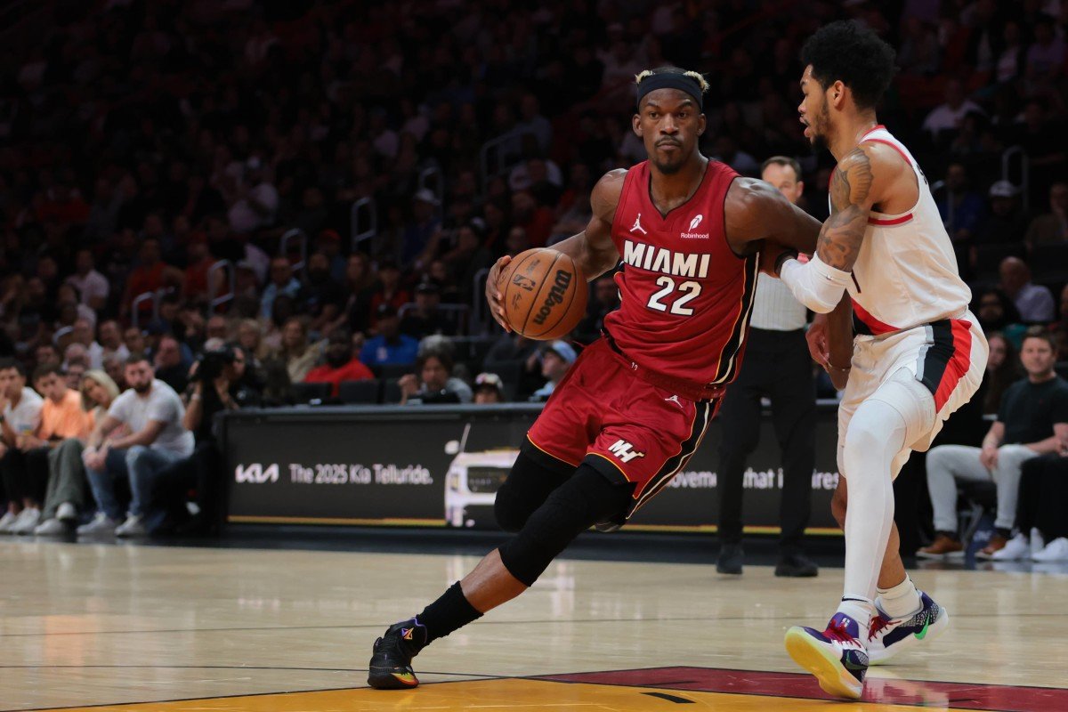 Jimmy Butler wears Phoenix Suns-themed shoes in Miami Heat loss to Portland Trail Blazers as trade rumors swirl