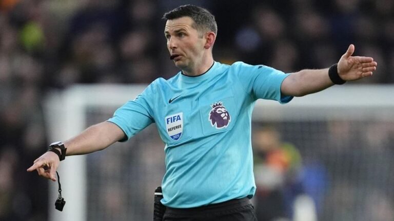 Referee body says it is ‘appalled’ by ‘threats and abuse’ aimed at official Michael Oliver after Arsenal red card