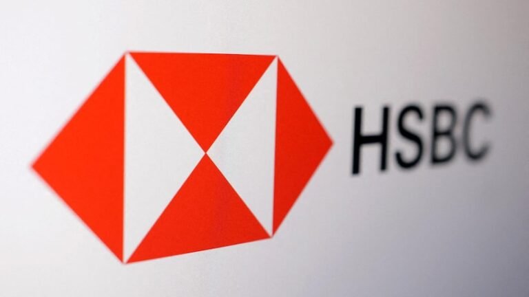 HSBC to save $1.8 billion over two years under new CEO