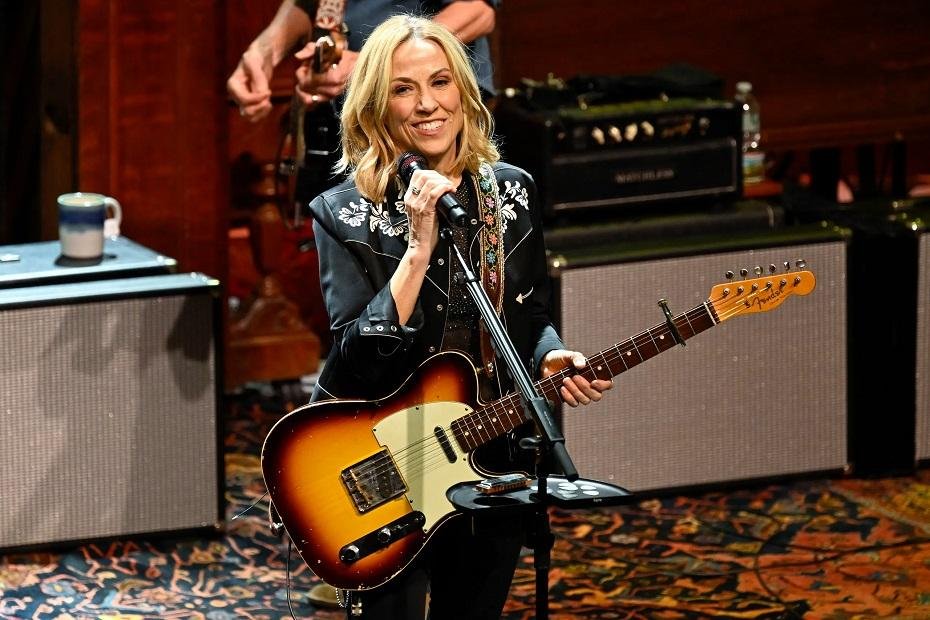 Sheryl Crow sells her Tesla and donates proceeds to NPR